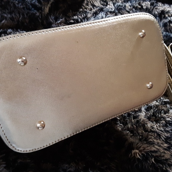 Purse - Picture 3 of 5